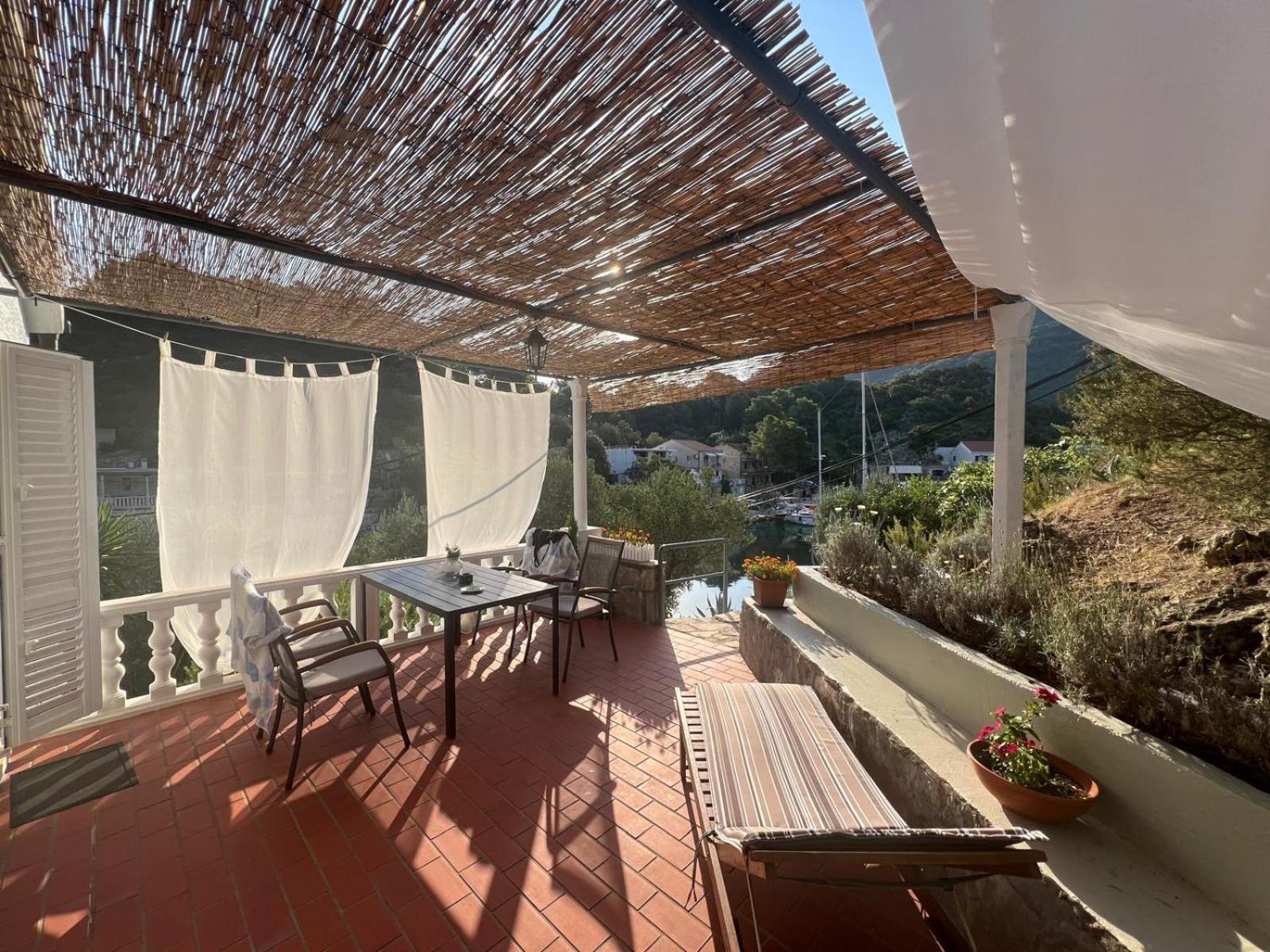 Apartment Nadine Mljet Mit Meerblick Okuklje 외부 사진